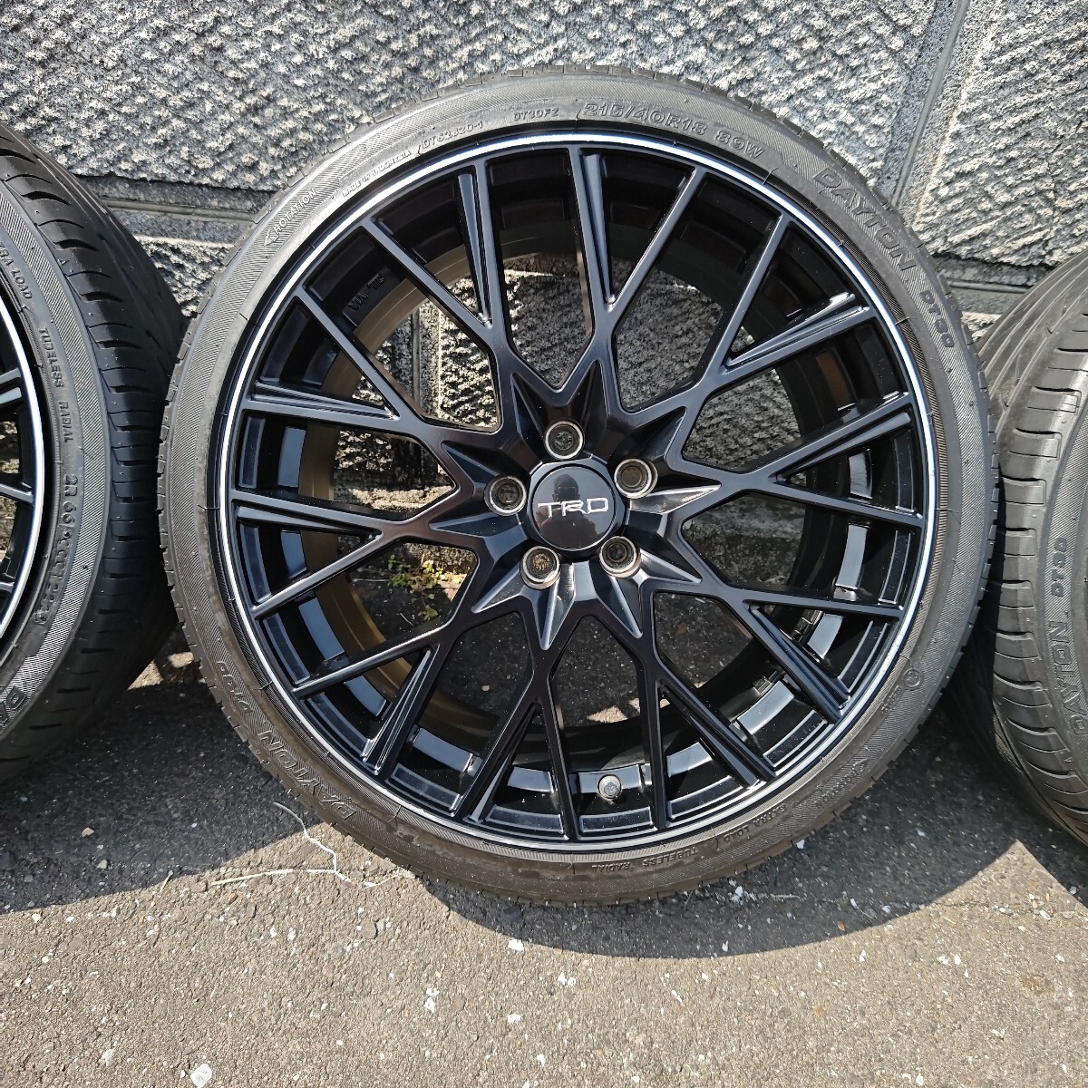 TRDアルミホイール18インチ7.5Jインセット48.プリウス50.30.カローラ