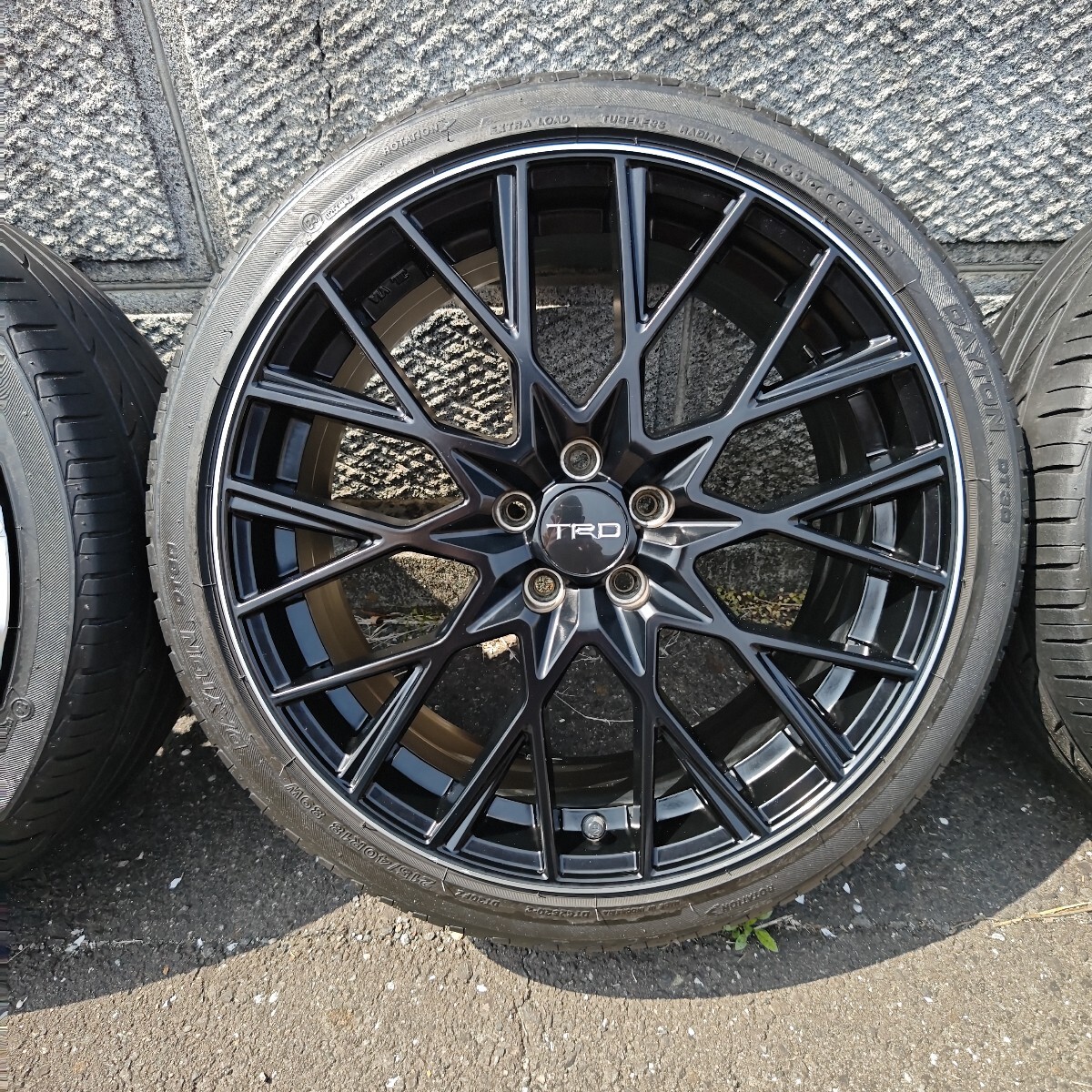 TRDアルミホイール18インチ7.5Jインセット48.プリウス50.30.カローラ