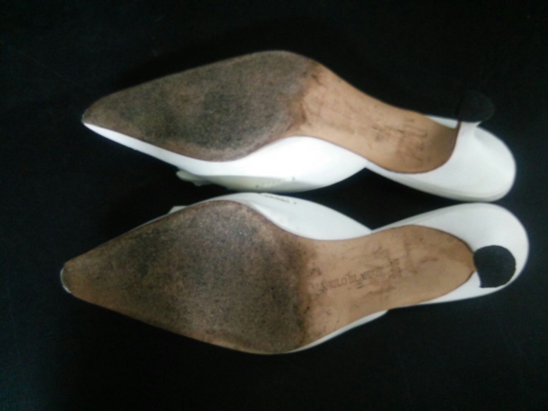 マノロブラニク ミュール 35 1/2 レディース 白 リボン レザー