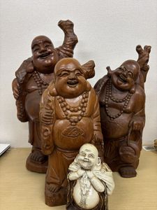 布袋 置物 陶器の値段と価格推移は？｜14件の売買データから布袋 置物