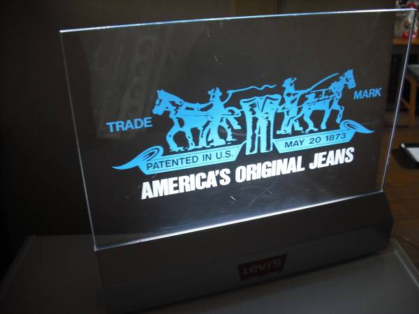 ☆超レア☆ LEVIS リーバイス☆電飾看板☆非売品☆蛍光灯交換 ☆超レア☆ LEVIS リーバイス☆電飾看板☆非売品☆蛍光灯交換