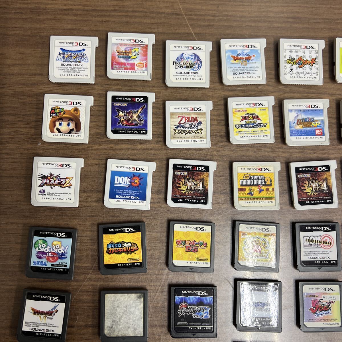 A7 60サイズ発送 中古 現状品 ドラクエ8 ドラゴンクエストVIII 3DS DS