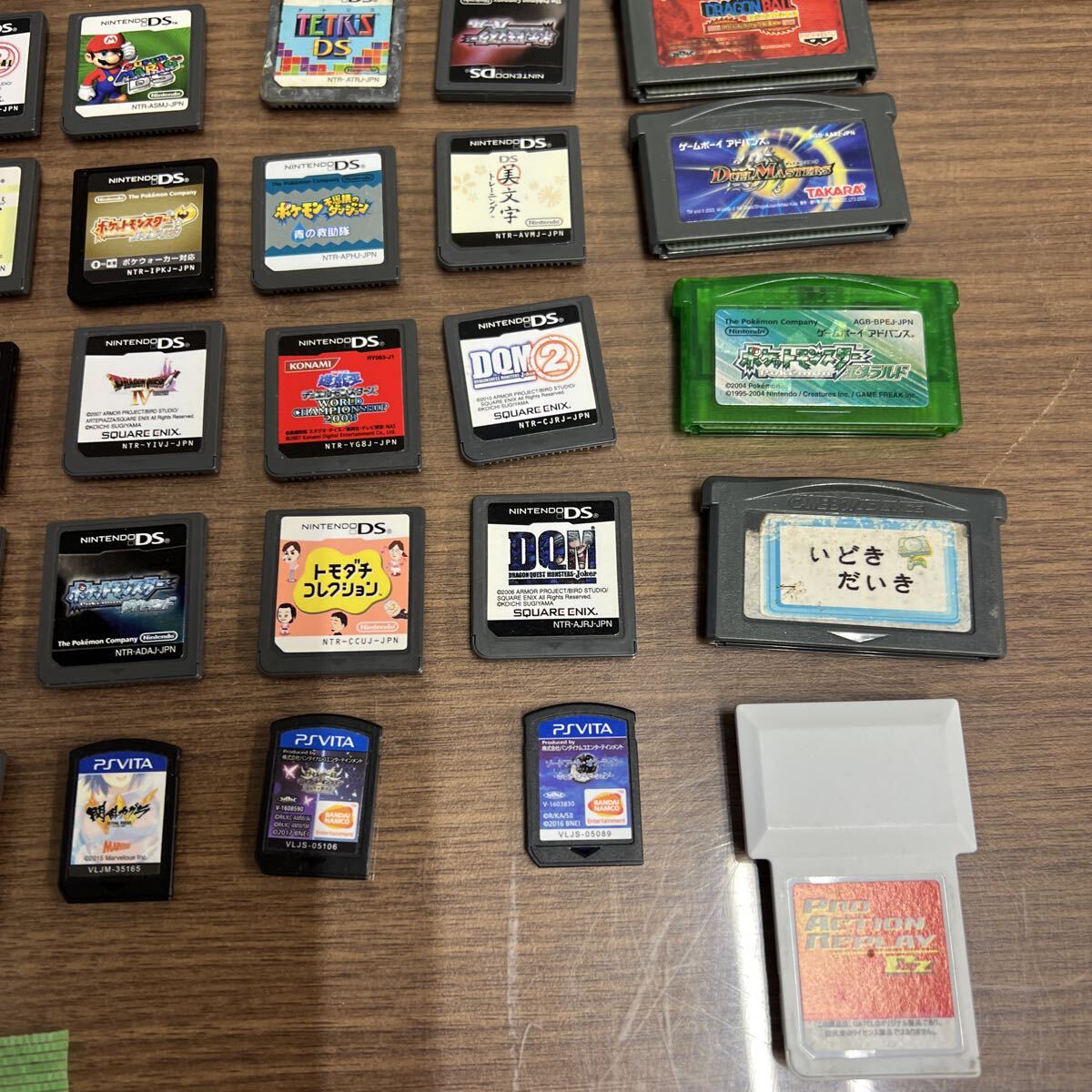 A7 60サイズ発送 中古 現状品 ドラクエ8 ドラゴンクエストVIII 3DS DS