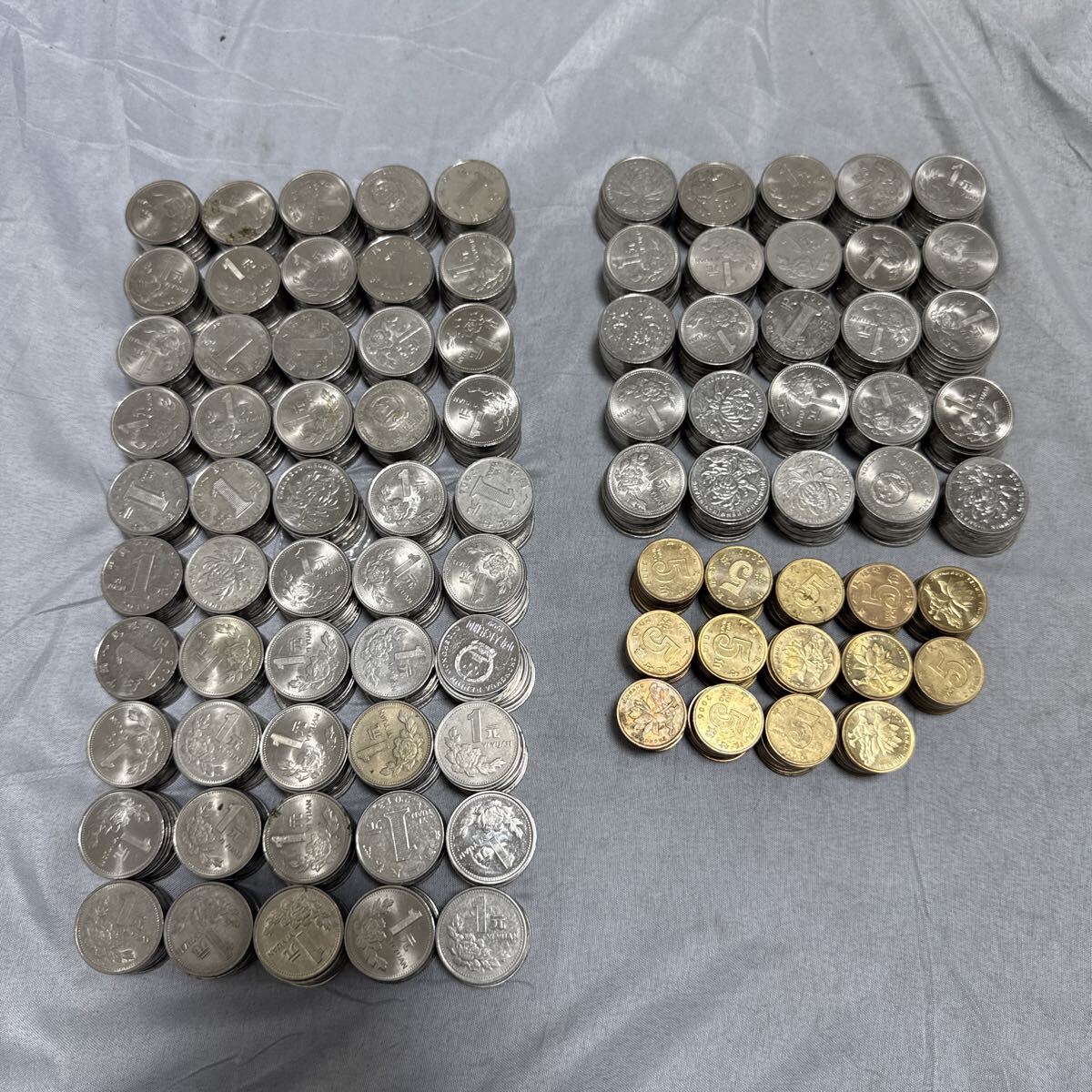 1元硬貨の値段と価格推移は？｜3件の売買データから1元硬貨の価値が 