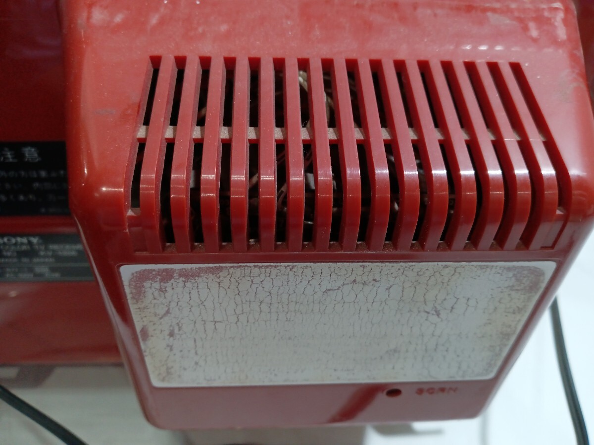 68236 SONY ソニー カラーテレビ KV-1355 赤 76年製 ジャンク品 昭和
