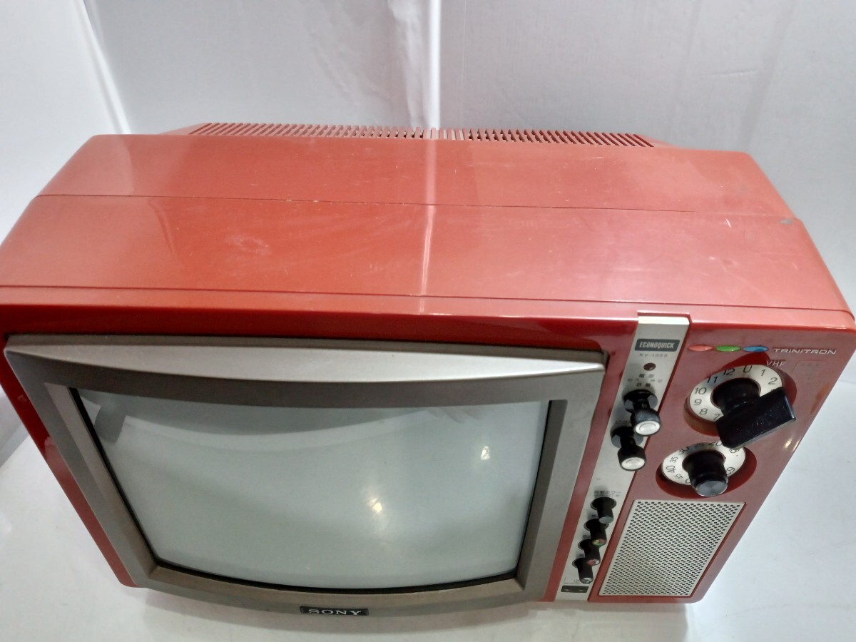 68236 SONY ソニー カラーテレビ KV-1355 赤 76年製 ジャンク品 昭和
