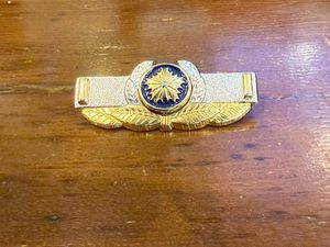 警察階級章 額装セット（希少）日本警察 警察 階級の値段と価格推移は？｜87件の売買データから警察 階級の価値