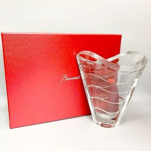 バカラ ベース 花瓶の値段と価格推移は？｜72件の売買データからバカラ