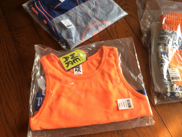 公式ズンバウエア★オレンジ新品S★ブラトップ★ZUMBA