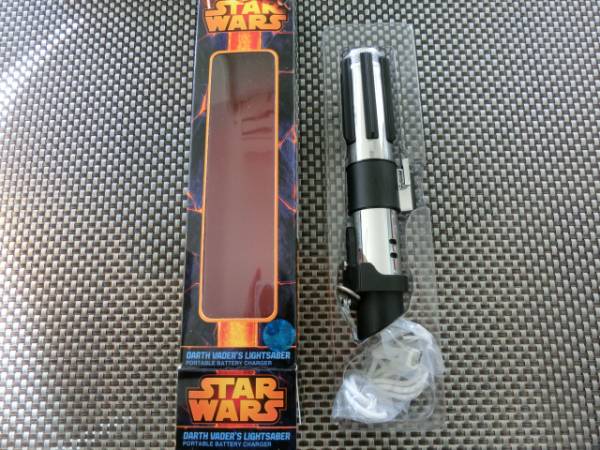★中古 ダースベーダー ライトセーバー型 モバイルバッテリー