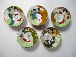 お猪口 春画の値段と価格推移は？｜18件の売買データからお猪口 春画の