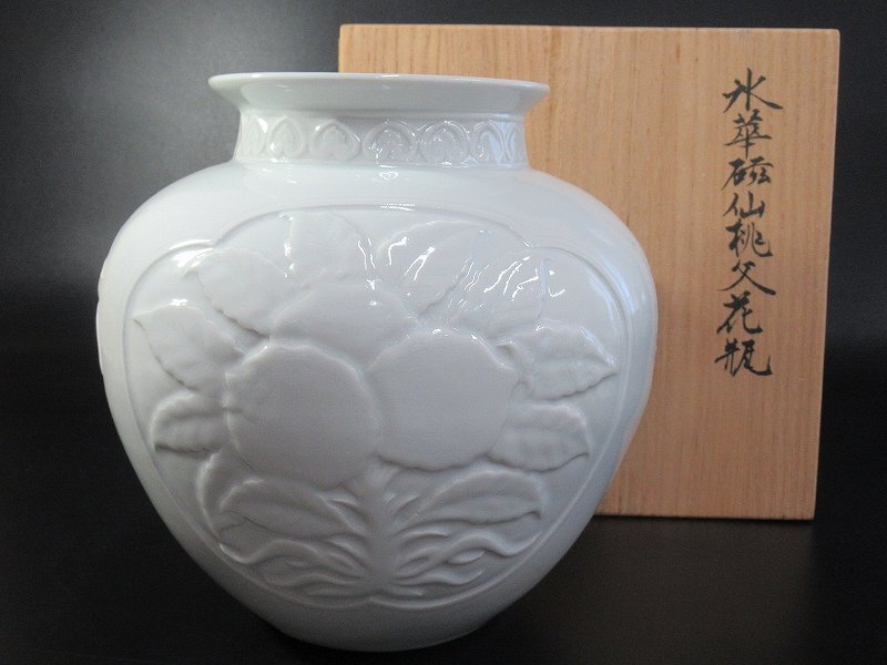 板谷波山の値段と価格推移は？｜16件の売買データから板谷波山の価値が