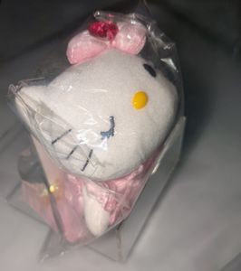 キティ ぬいぐるみ 初期の値段と価格推移は？｜6件の売買データから
