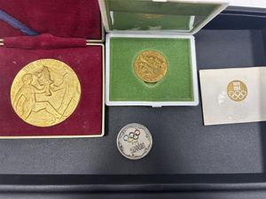 札幌オリンピック記念メダル3点の値段と価格推移は？｜1件の売買データ