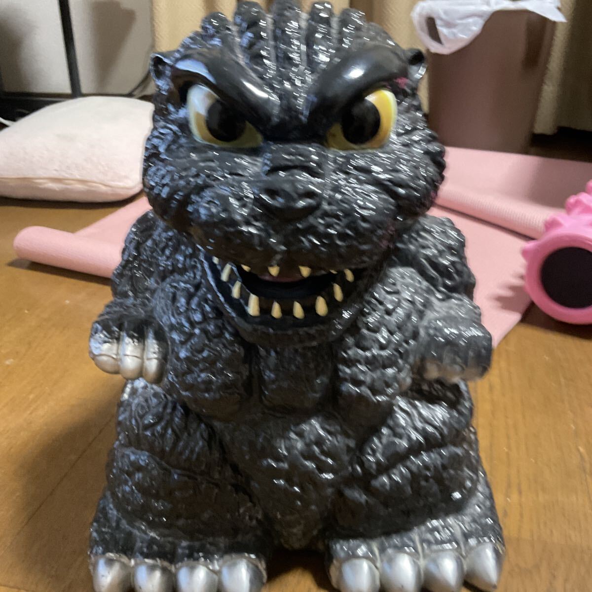 ゴジラ貯金箱の値段と価格推移は？｜6件の売買データからゴジラ貯金箱