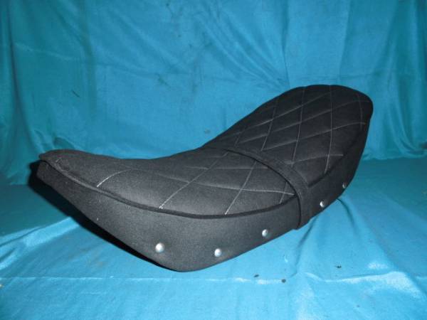 ■6V ST70/50 ダックス アルカンターラ風 ダイヤ柄 バナナシート