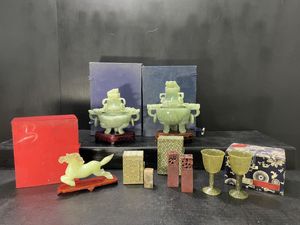 翡翠 置物 馬の値段と価格推移は？｜5件の売買データから翡翠 置物 馬