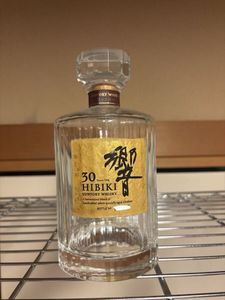 響 空瓶の値段と価格推移は？｜38件の売買データから響 空瓶の価値が