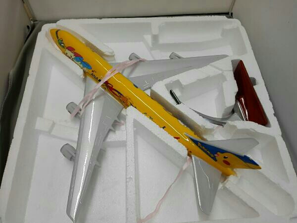 ANA ポケモンジェット 1/150 航空機模型