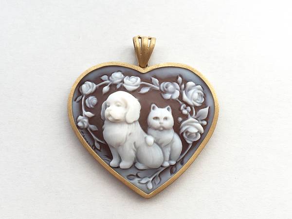 再販無し 未使用 シモネッリ 仲良し犬猫 K18 シェルカメオトップ_1