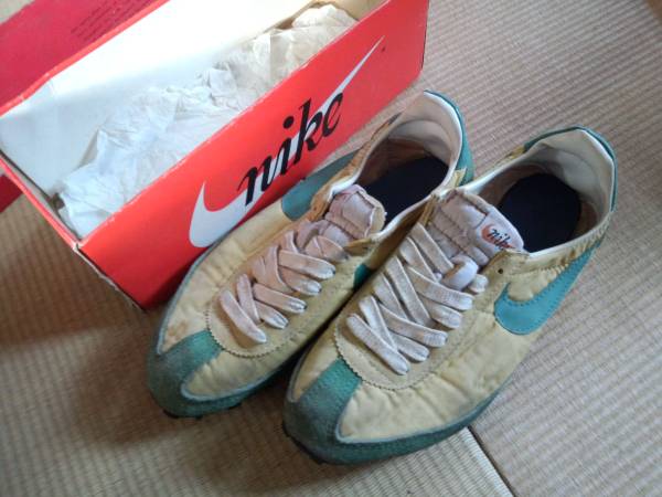 筆記体ナイキ　オレゴンオリジナル 中古