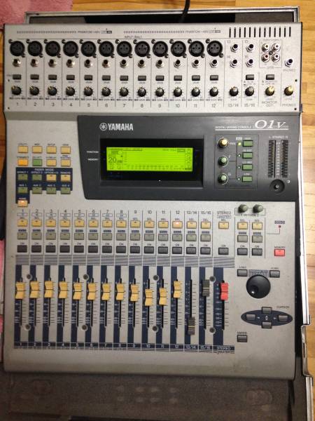 yamaha 01Vデジタルミキサー