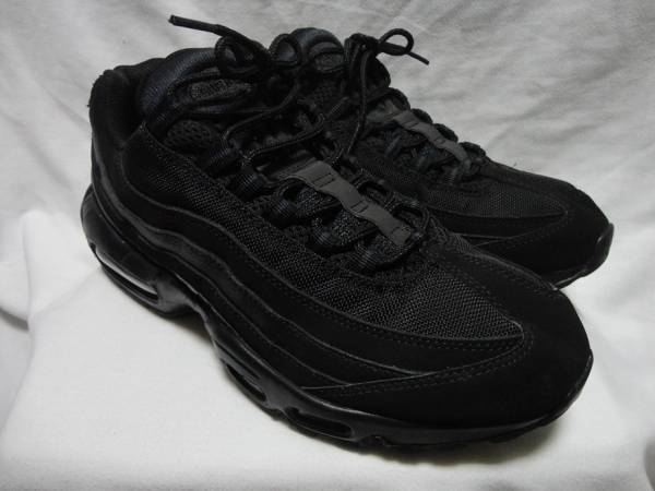 日本未発売 NIKE AIR MAX 95 　28㎝　中古良品