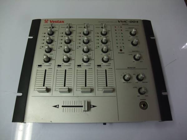 Vestax VMC-004 FX DJミキサー105 Vestax DJ mixer VMC-004 w/ Power