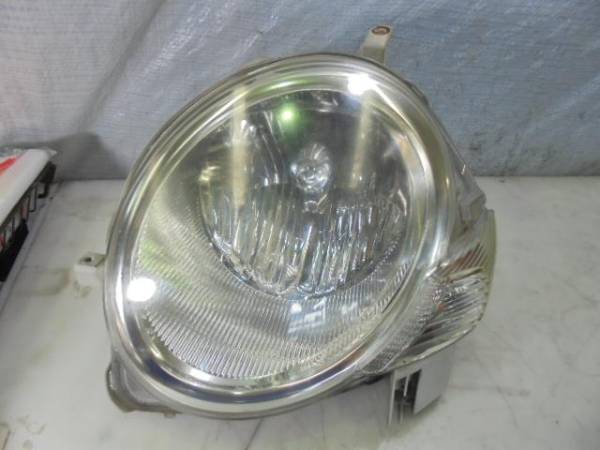 シエンタNCP81G左ヘッドライト