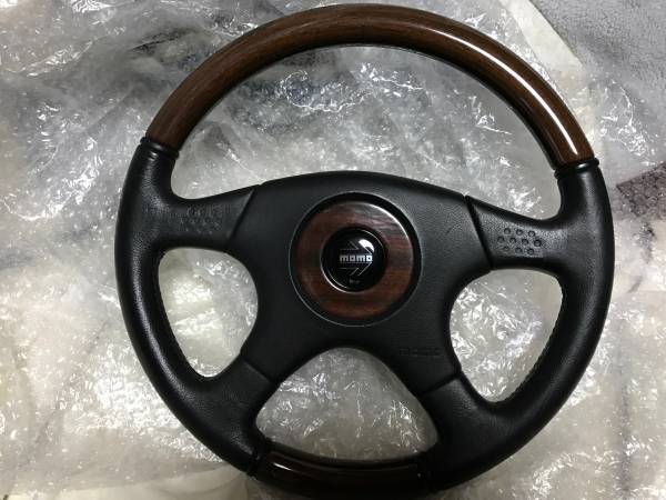 MOMO/モモ TYP MAL36 ウッドコンビ ステアリング 状態良 美品 3-M6⁄1