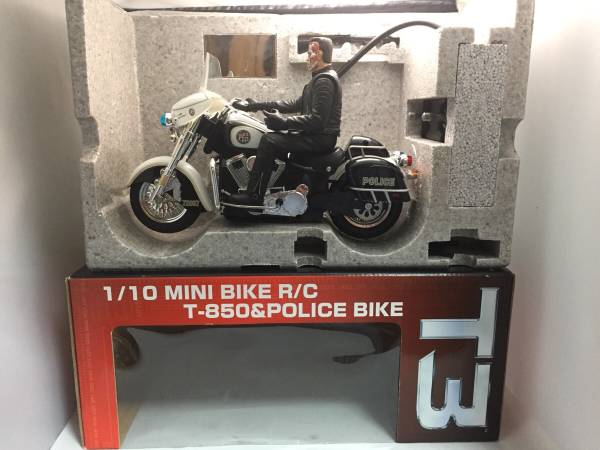 〓アオシマタイヨー〓 ターミネーター3 T850&ポリスバイク ラジコン@アーノルドシュワルツェネッガー