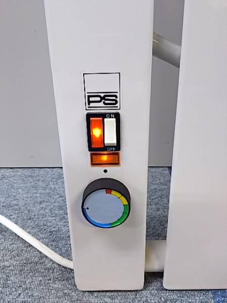 美品 美品 PS-HRヒーター パネルヒーター 壁掛 コート掛 ピーエス工業 