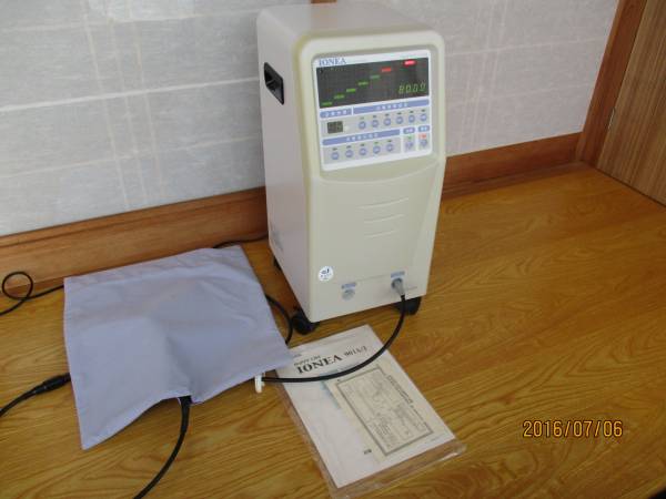 中古品！★ハッピーライフ 家庭用電位治療器　IONEA901A/J　★