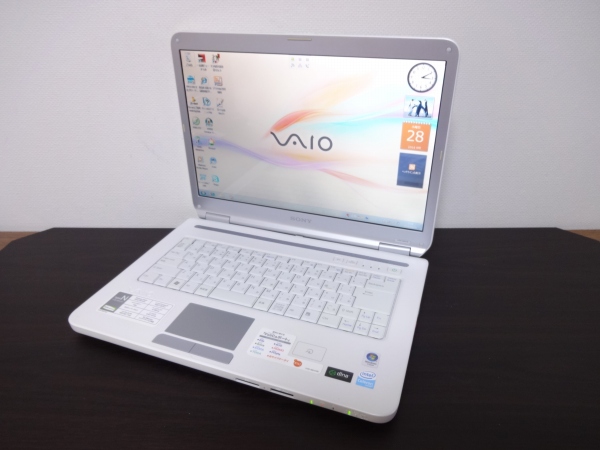 ソニー ノートパソコン 良品 15.5型 SONY VAIO VPCEB48FJ Core i3 4GB 