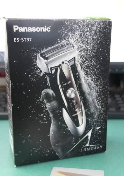 ★★Panasonic　メンズシェイバー　LAMDASH（送料込み）★★