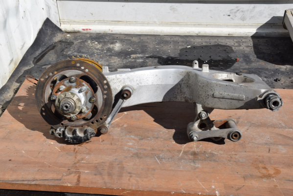 VFR400R 純正プロアームスイングアーム NC30 プロアーム リア