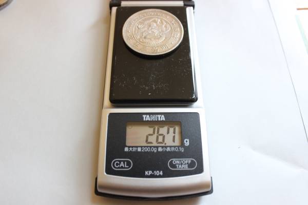 ✿竜1円銀貨✿明治30年!! 新1円銀貨 明治30年 未使用 PCGS MS64 – 野崎コイン