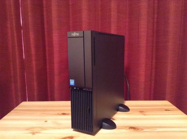 富士通 FMV ESPRIMO WD2/S FMVWSD2S7 【Celeron】