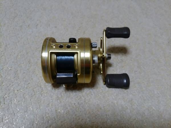 SHIMANO シマノ カルカッタ 200xt ベイトリール 【公式通販】