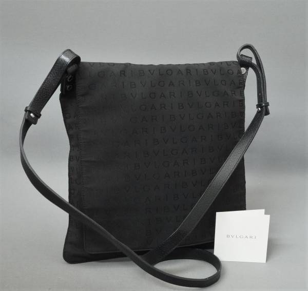 本物■ブルガリ■ビーゼロ/シルバー金具/ロゴマニア/ブラック/レザー■斜めがけショルダーバッグ