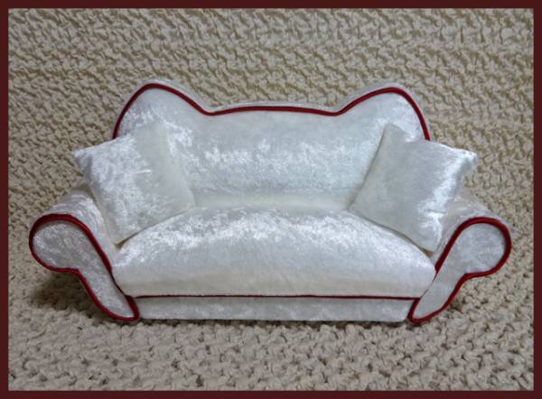 【即決】《手作り品》ドール用ソファー♪ブライス★子猫カット【白ベロア】 ■クッション2個付