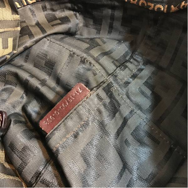 erva エルバショルダーバッグブラックがま口レザー エルバ がま口