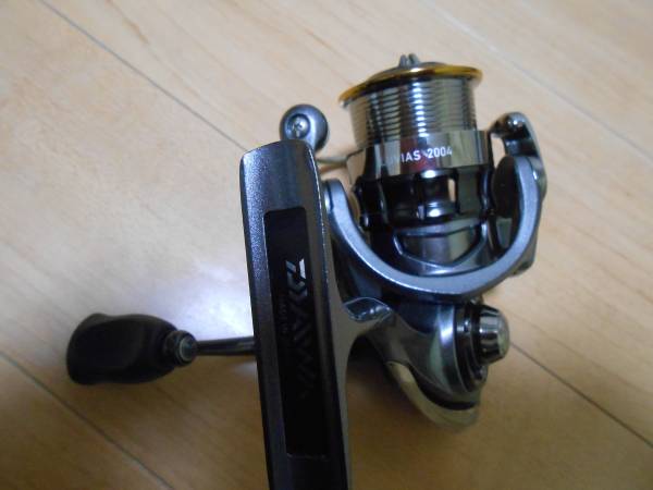 ☆　　美品！　　ダイワ　　現行１５ルビアス２００４