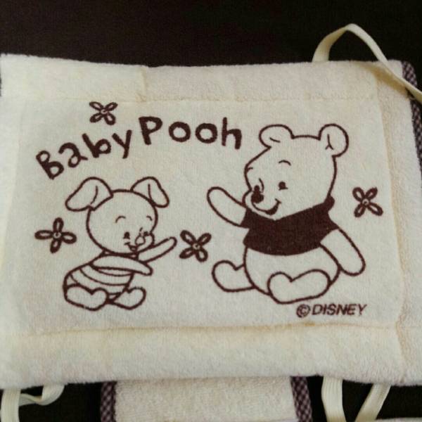 くまのプーさん　保冷剤ケース　チャイルドシートやベビーカーなど　シート　夏　お出かけ_1