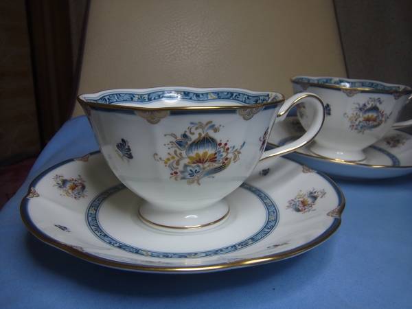 未使用 ナルミ シャリラムーン ティーカップ＆ソーサー2客セット