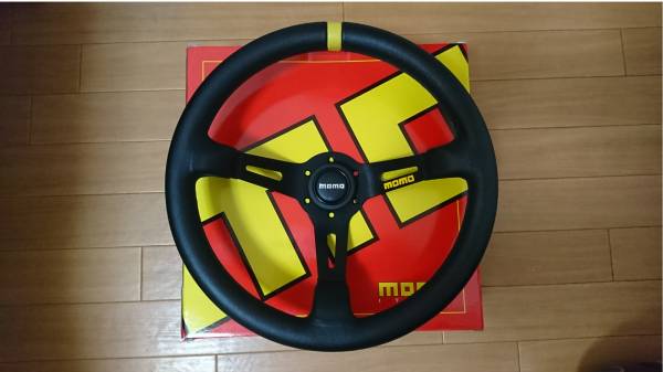MOMO ディープコーン MOD.08 モデル08 レザー ステアリング MOMO MOD