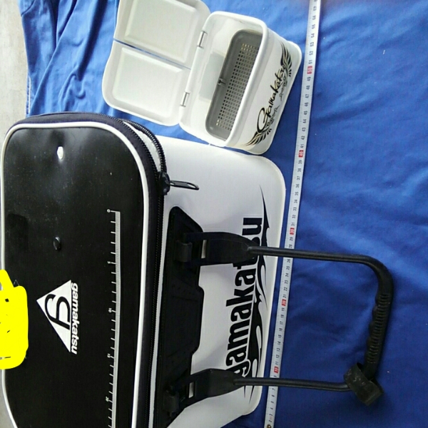 40cm がまかつバッカン中古餌箱