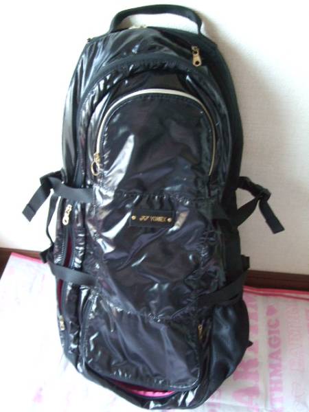 美品 ヨネックス　YONEX ラケットバッグ　ラケットリュック　★黒ピンク　バドミントン