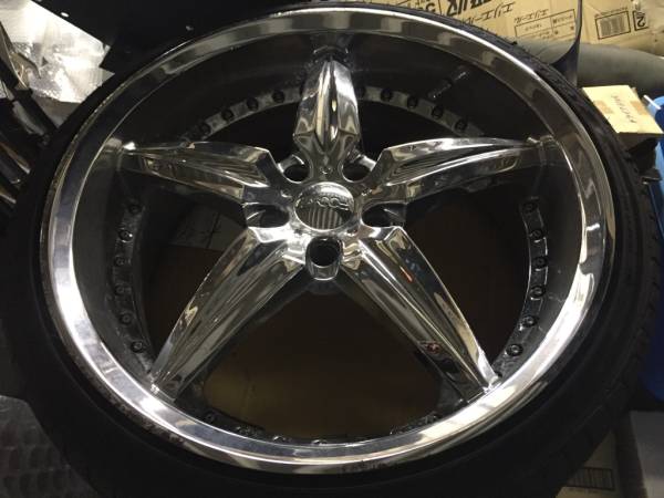 FOOSEホイール　(フーズ)　20インチ　タイヤセット　傷あり　USDM