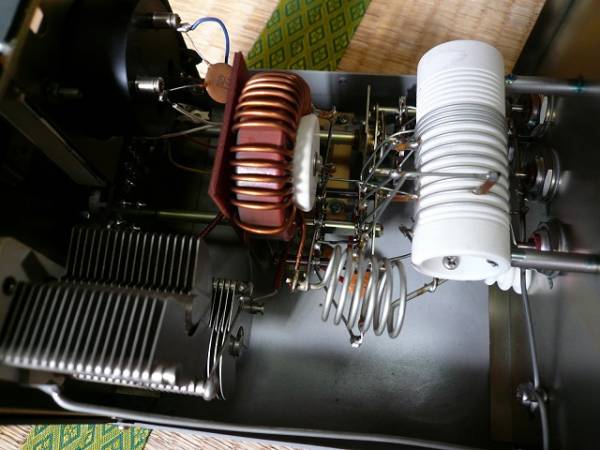 中古TRIO TRIO アンテナチューナー AT－200 中古動作品